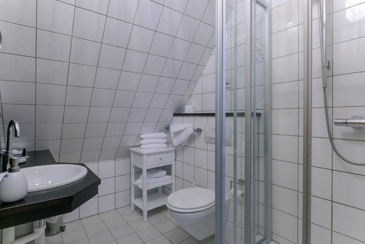 Hotel "Malerwinkel" Gmbh Seeon-Seebruck Zimmer foto